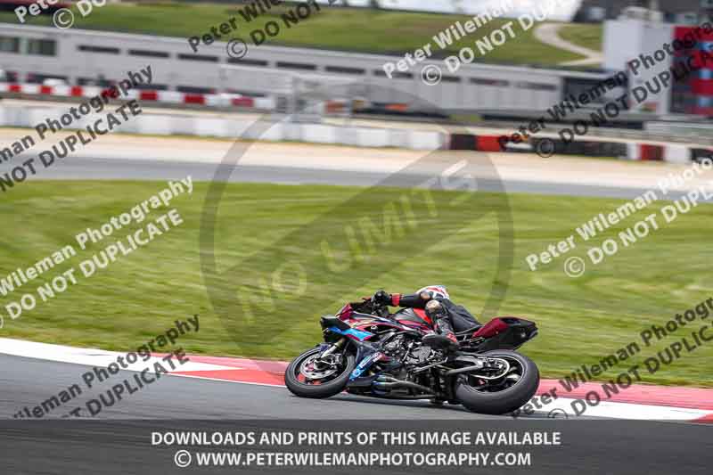 cadwell no limits trackday;cadwell park;cadwell park photographs;cadwell trackday photographs;enduro digital images;event digital images;eventdigitalimages;navarra;no limits trackdays;peter wileman photography;racing digital images;trackday digital images;trackday photos